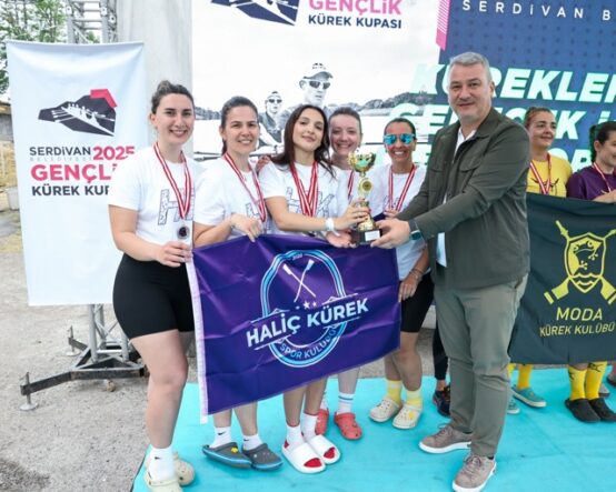 Serdivan’da Gençlik ve Spor Rüzgarı: 2025 Gençlik Kürek Kupası Coşkuyla Tamamlandı