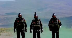 15 Temmuz’da Jandarma’dan şehitler için anlamlı gökyüzü atlayışı